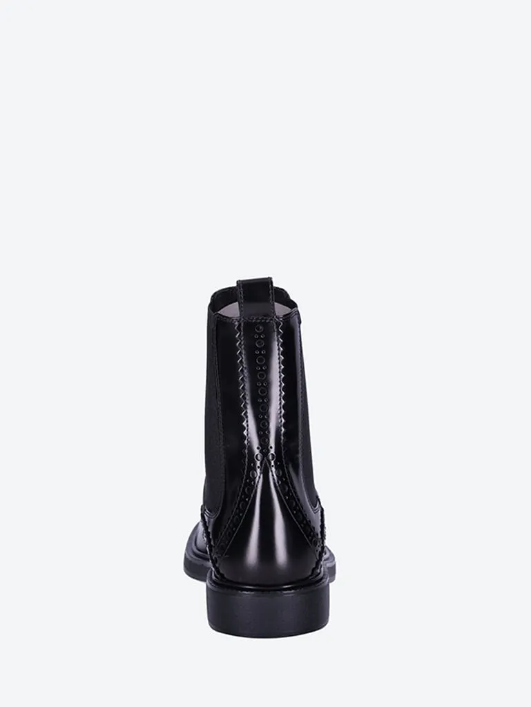 Holes trunk rubber boots