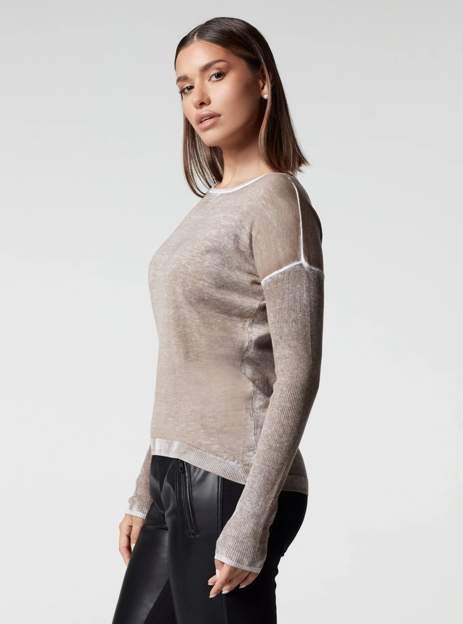 Huntress Boyfriend Sweater - Greige