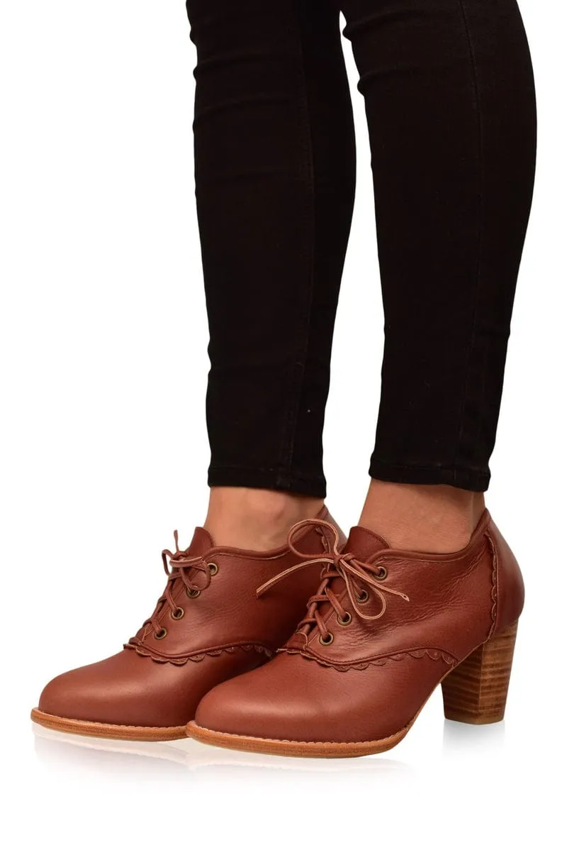 Lace Oxford Heels in Vintage Brown