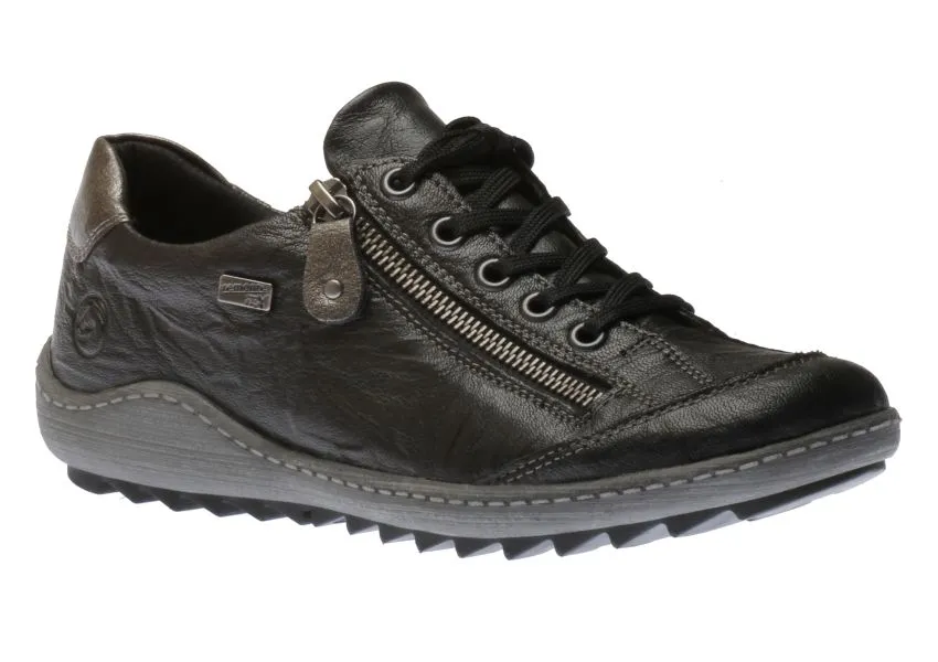 Ottawa Black Leather Lace-Up Sneaker