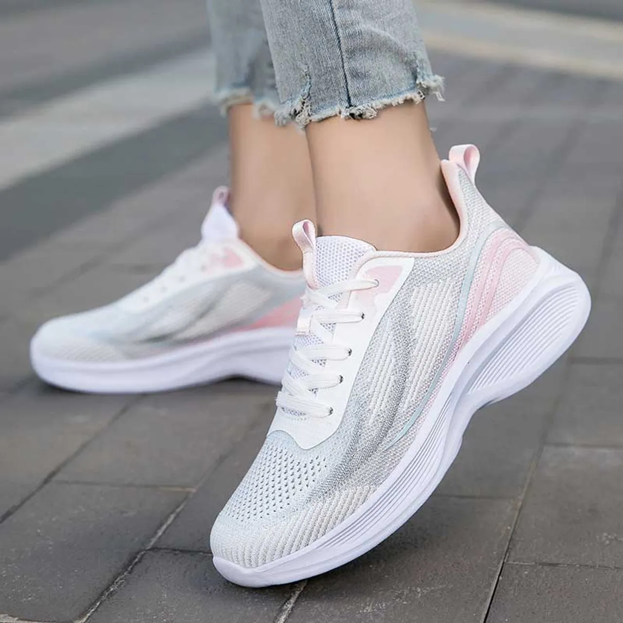 Pink flyknit pattern stripe texture shoe sneaker