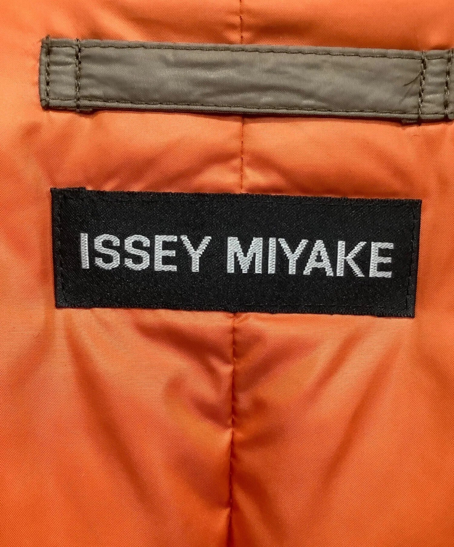 [Pre-owned] ISSEY MIYAKE padetto coat ME63FA142